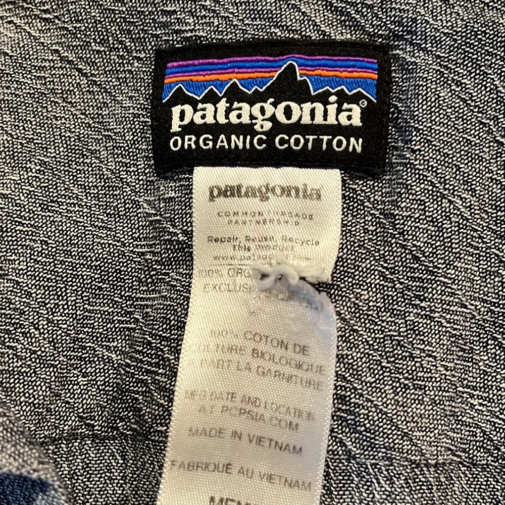 Medium Patagonia Button Down - image 4